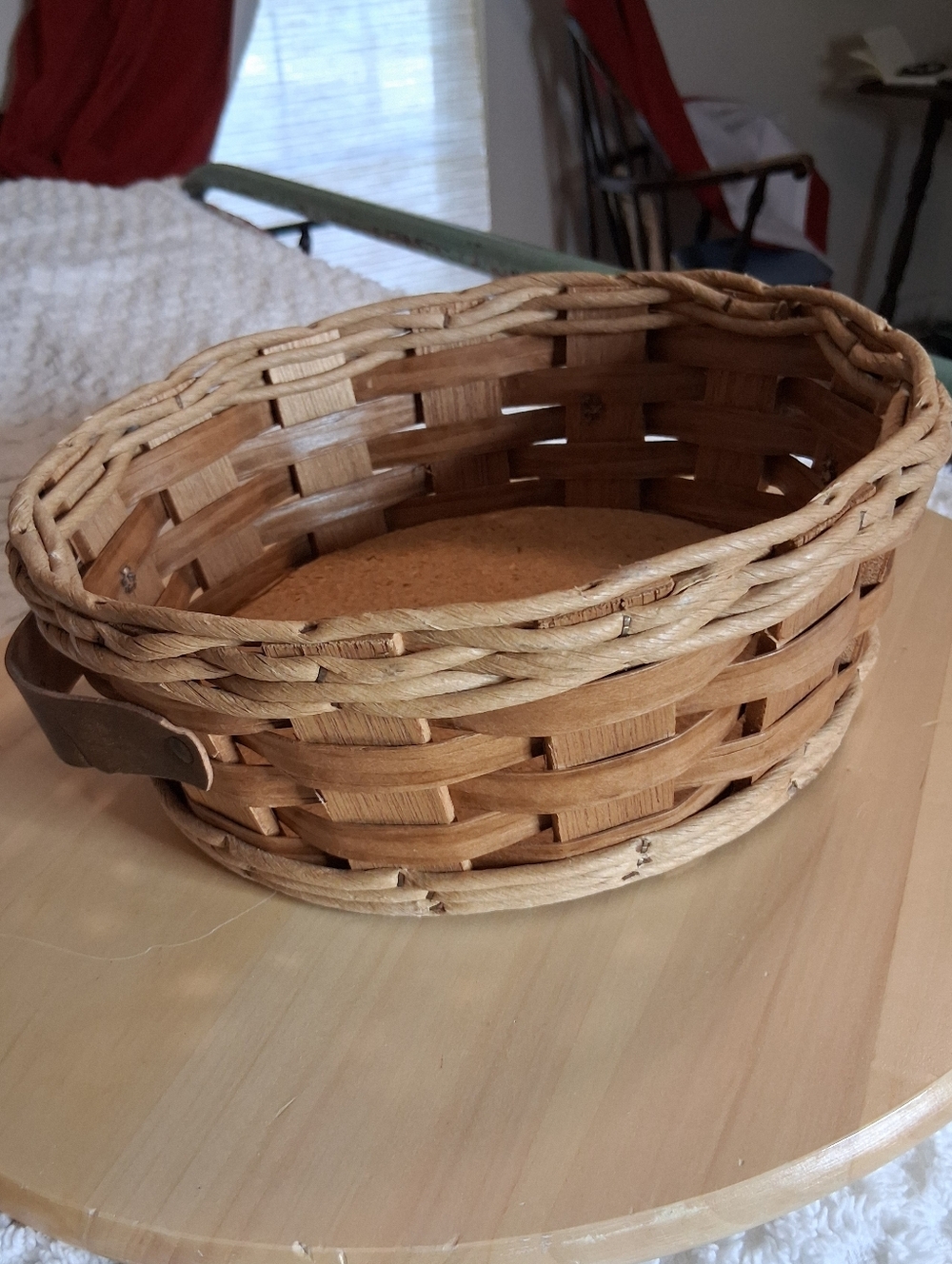 Made for Pyrex Handwoven Natural Brown Wicker Basket - Corning, NY USA 10 inch